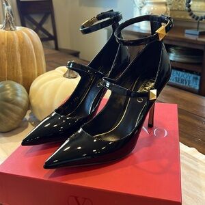 Valentino black patent Roman stud pointed heel.